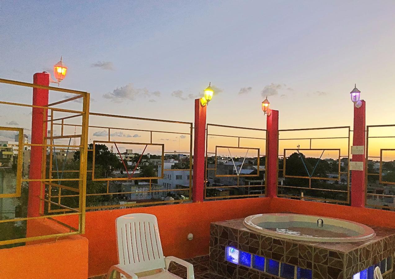 Hotel Versalles Suites Канкун Экстерьер фото